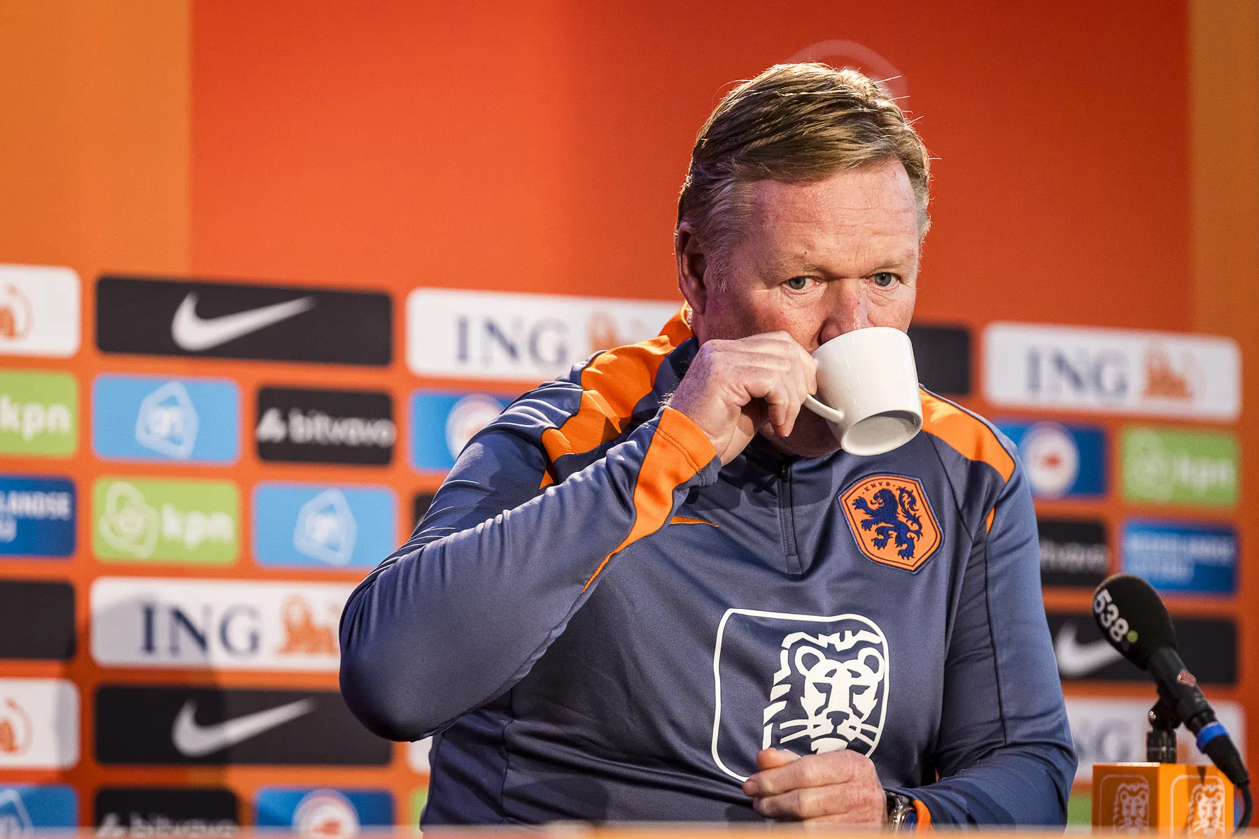 Ook Koeman mengt zich in discussie: 'Komen alleen maar meer wedstrijden'