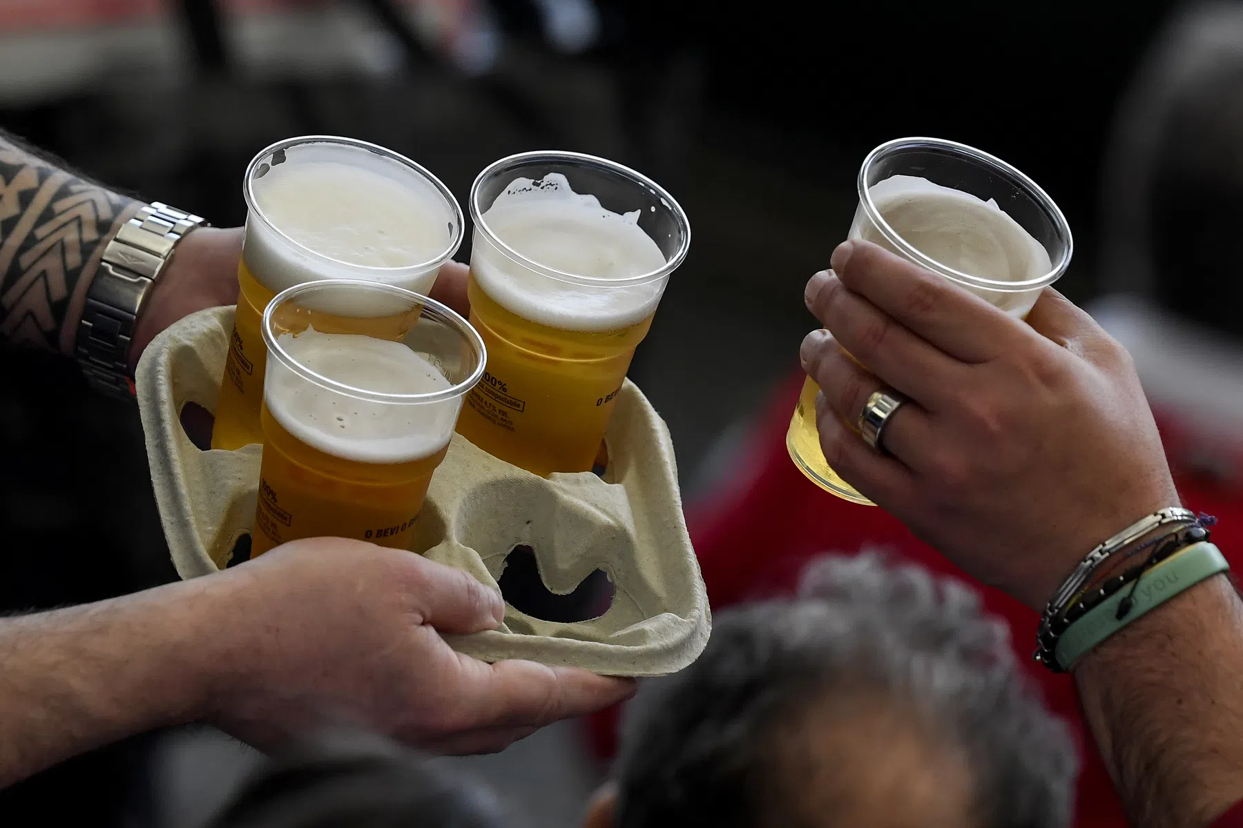 Como-zuipen in Italië: promovendus gaat Napoli-fans trakteren