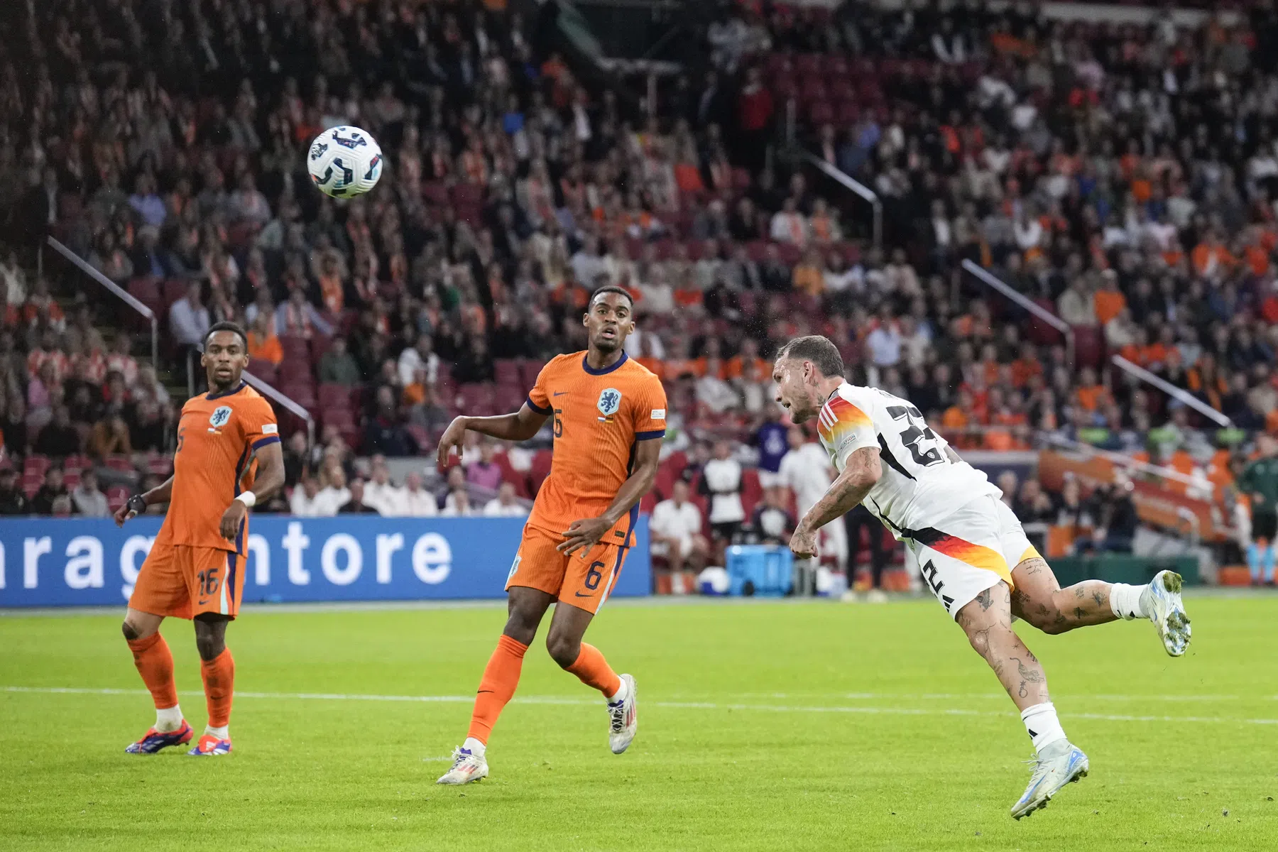 Raum maakt ruimte voor Gosens in Duitse selectie voor duel met Oranje