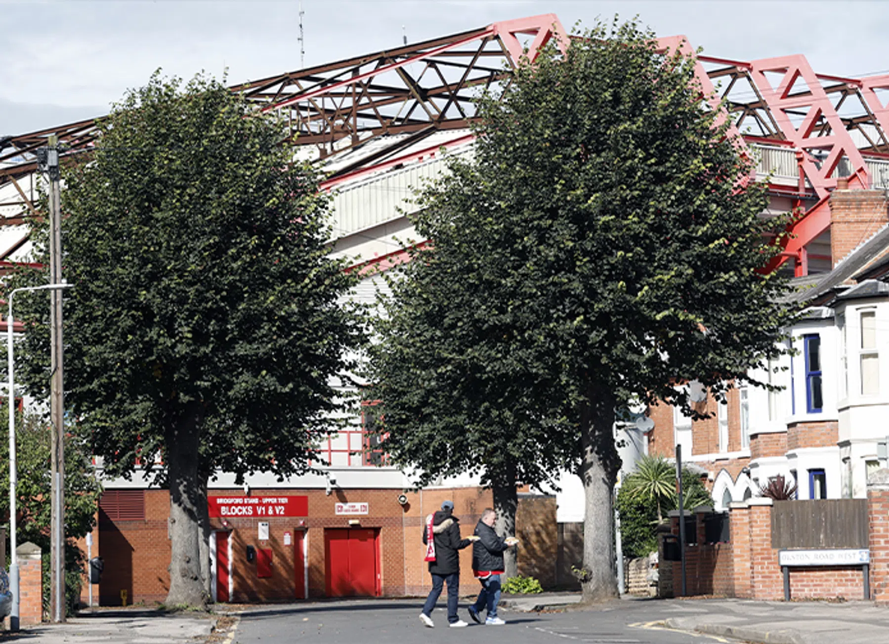 Omstreden X-berichten komen Nottingham Forest duur te staan