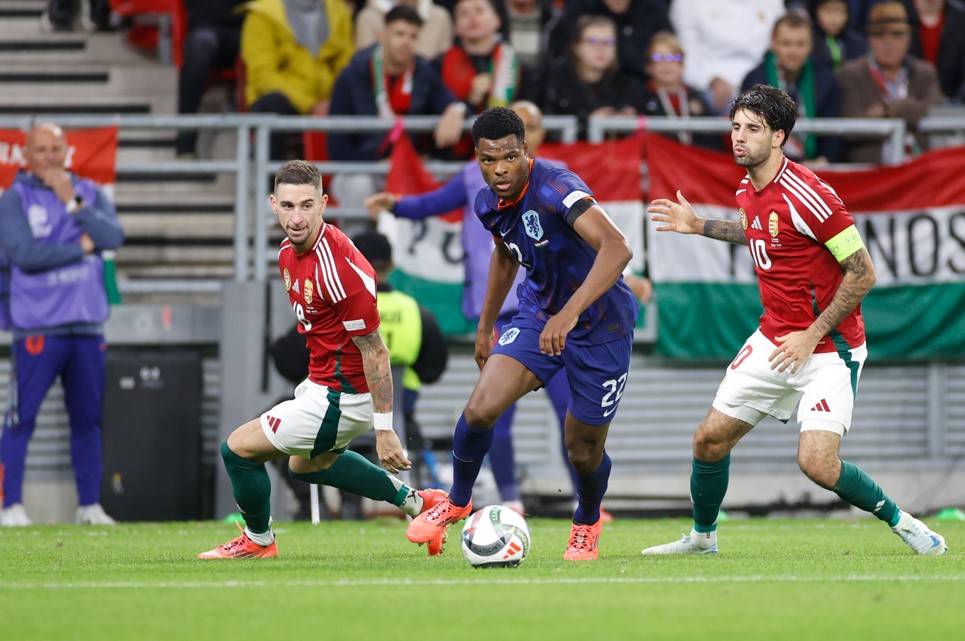 'Captain' Dumfries behoedt tiental Oranje voor blamage in Hongarije