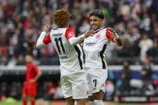 Thumbnail for article: Omar Marmoush: van wegkwijnen achter Weghorst tot farao in Frankfurt