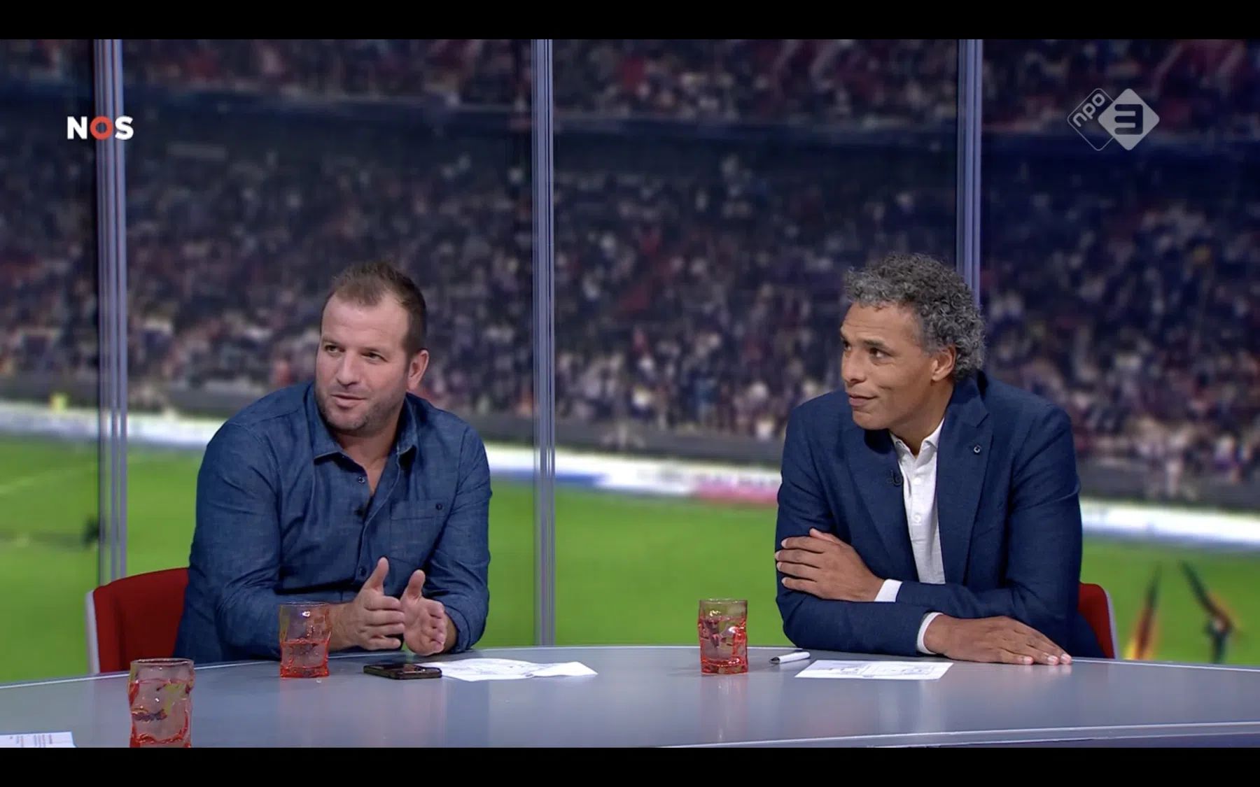 Van der Vaart gelooft in Brobbey: 'Rüdiger is een beetje een mafketel'