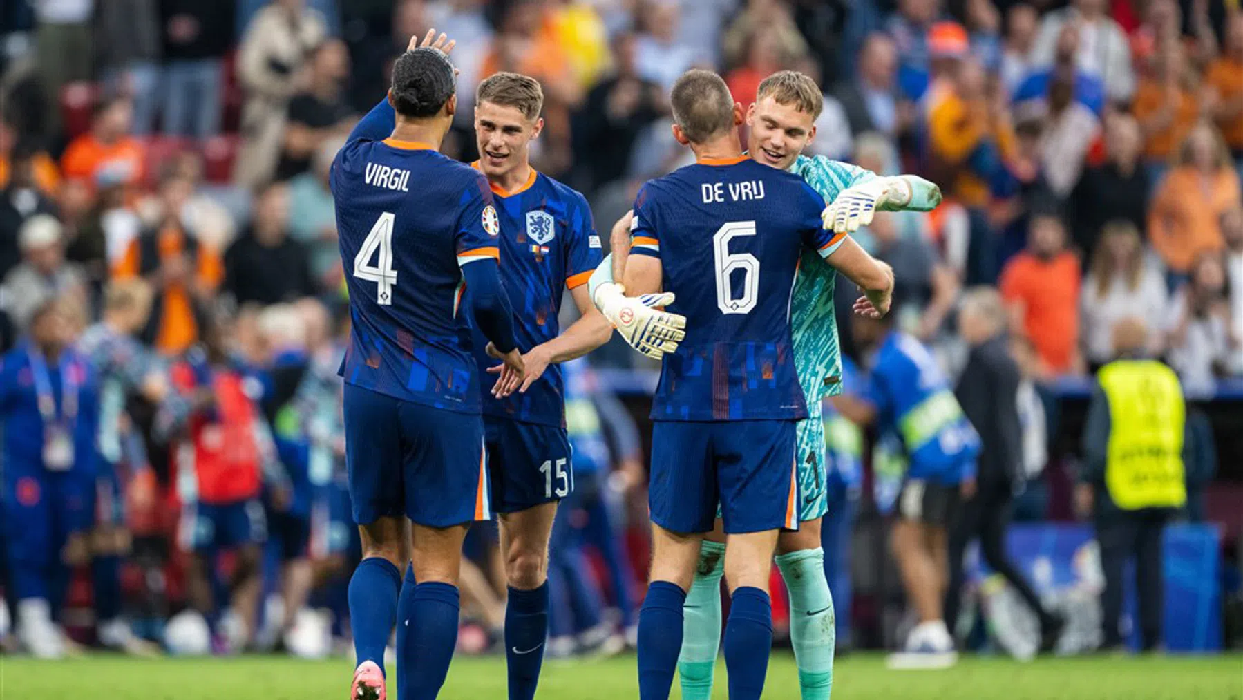 'Je kan niks testen, want Van Dijk speelt gewoon op het WK'