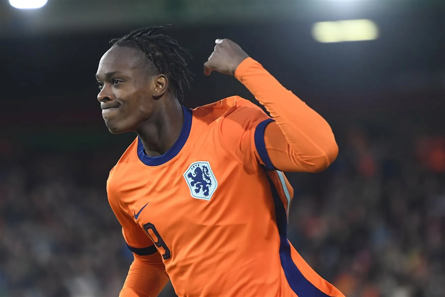 Emegha kandidaat voor grote Oranje? 'Fysiek imponerend, snel én technisch'