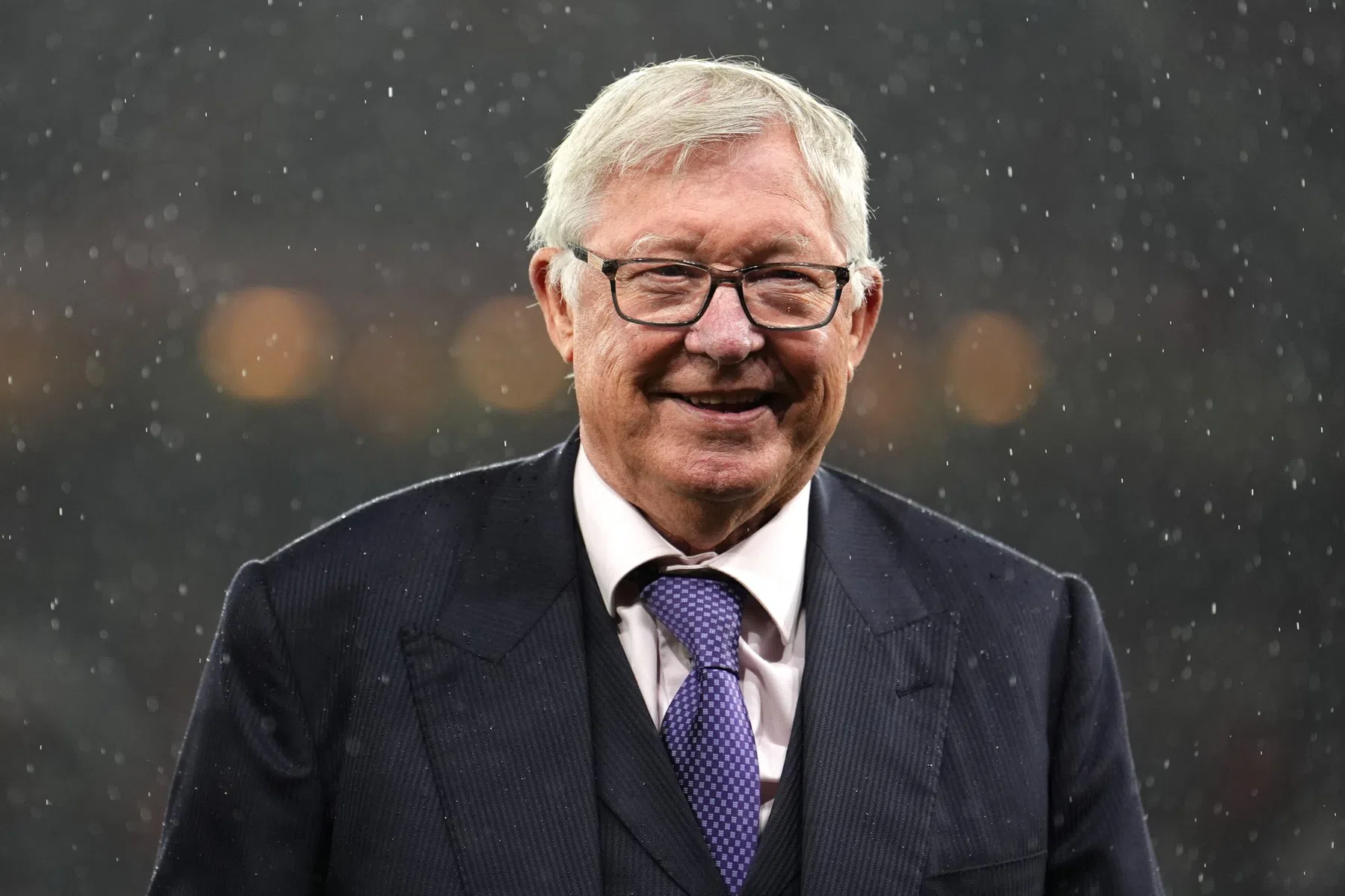 'Manchester United beëindigt contract Ferguson om kosten te besparen'