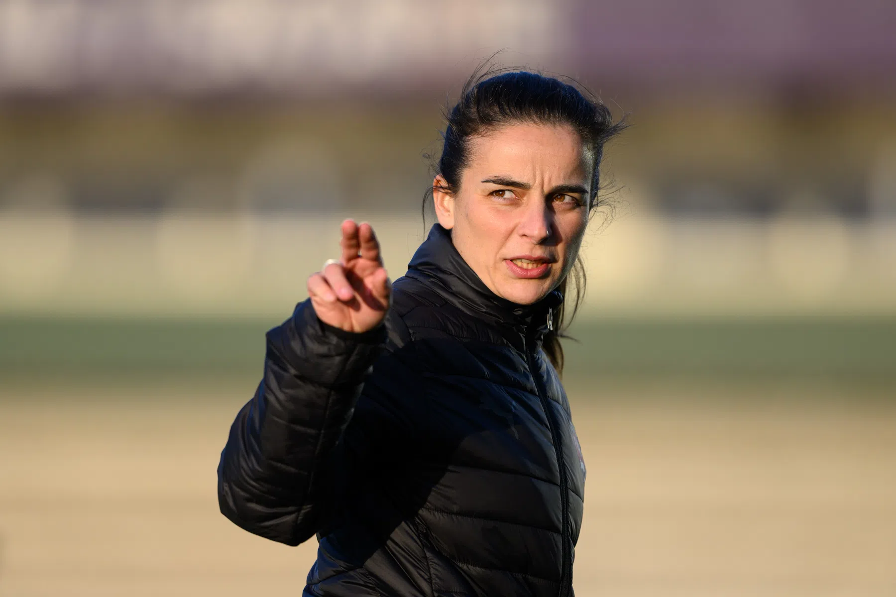 Van Domselaar en Pelova krijgen Nederlandse interim-coach bij Arsenal