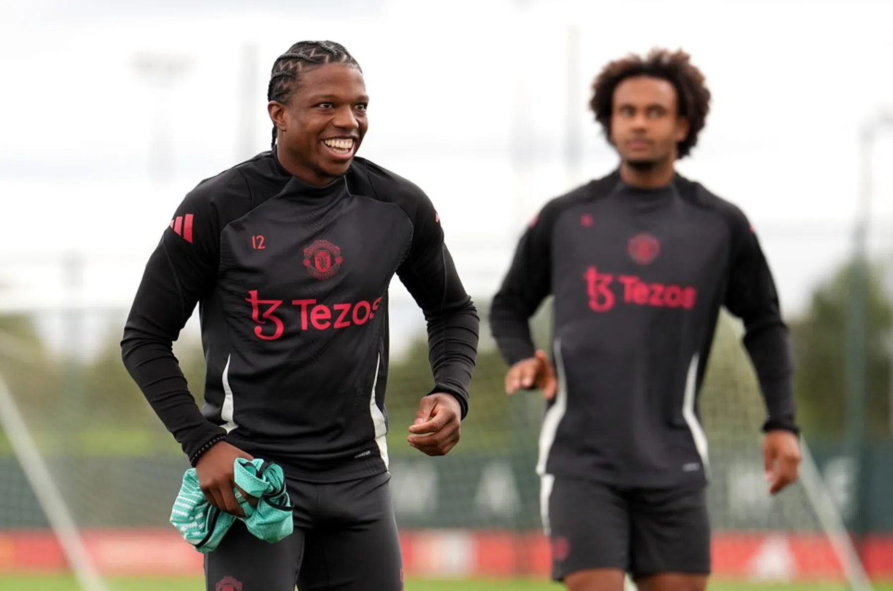 Malacia is bijna weer voetballer: rentree bij Man Utd heel dichtbij