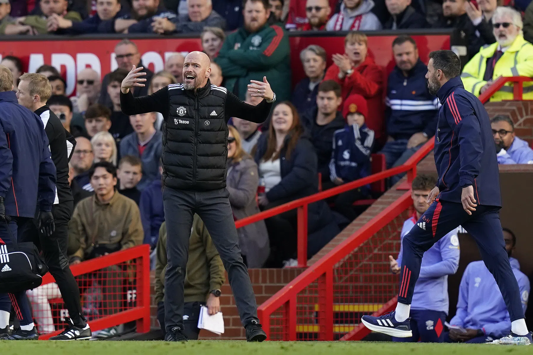 Ten Hag verklaart zijn woede over moment met De Ligt