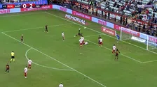 Thumbnail for article: Absurde omhaal: Osimhen haalt met wereldgoal spotlights bij Icardi weg