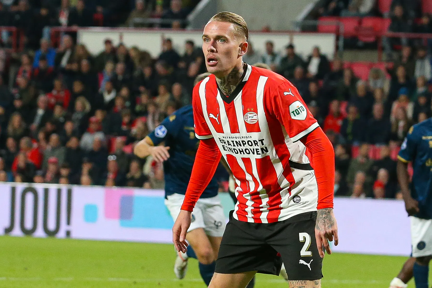 Karsdorp krijgt eerste basisplaats bij PSV, ook Lang start tegen AZ