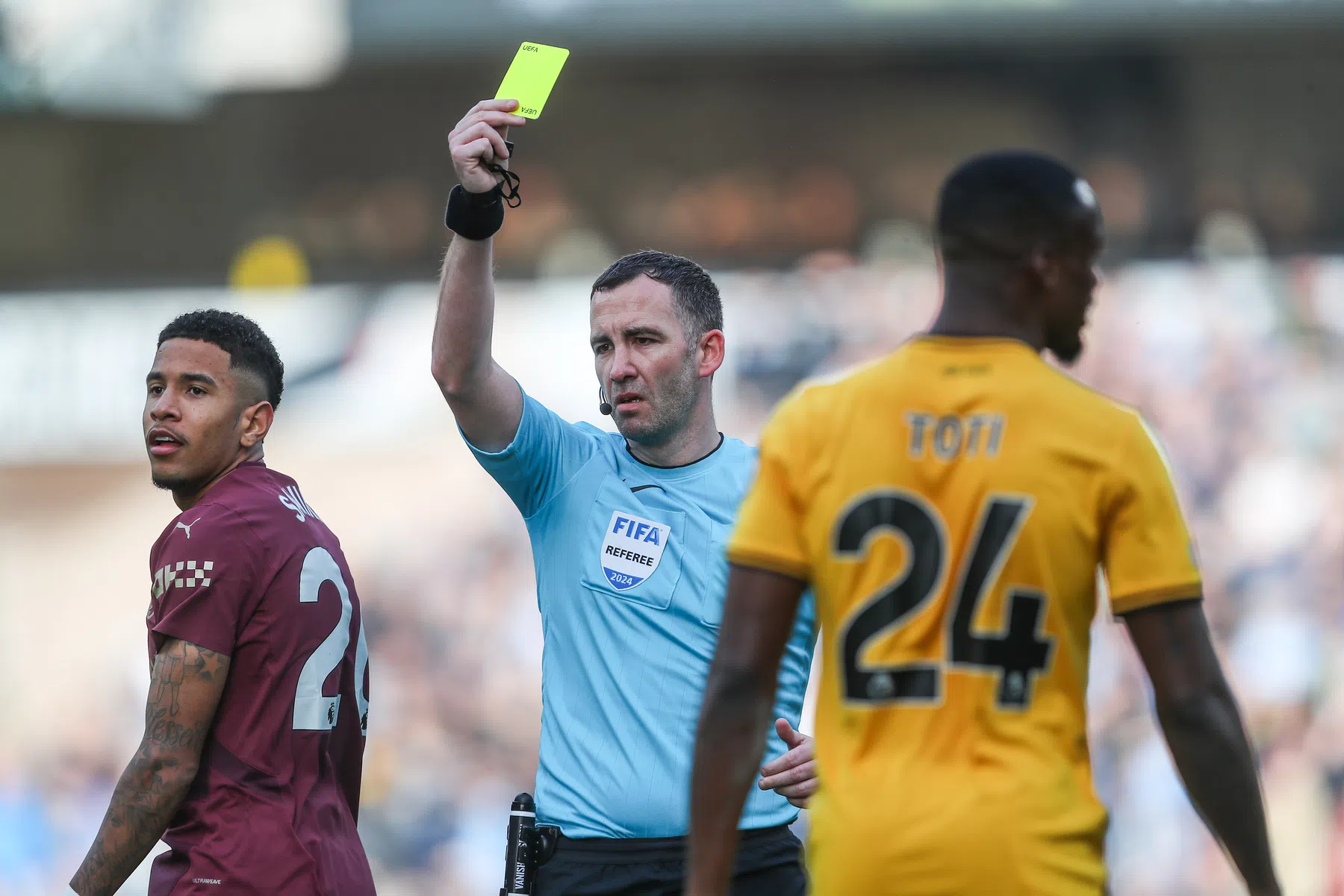 Manchester City ontsnapt na ingreep VAR: 'Volgens mij is het de juiste beslissing'