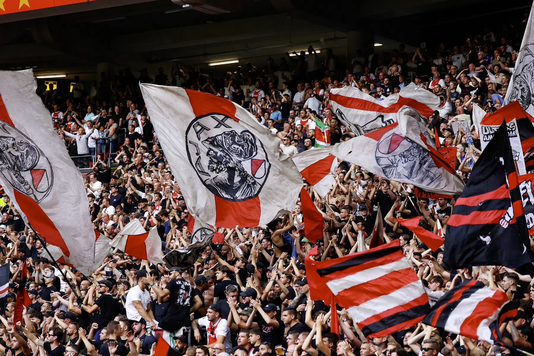 Ajax kan weer rekenen op zijn defensie