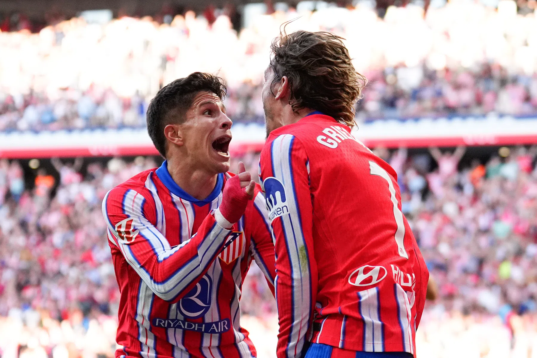 Zoon Diego Simeone in tranen na belangrijk aandeel in volgende comeback Atlético