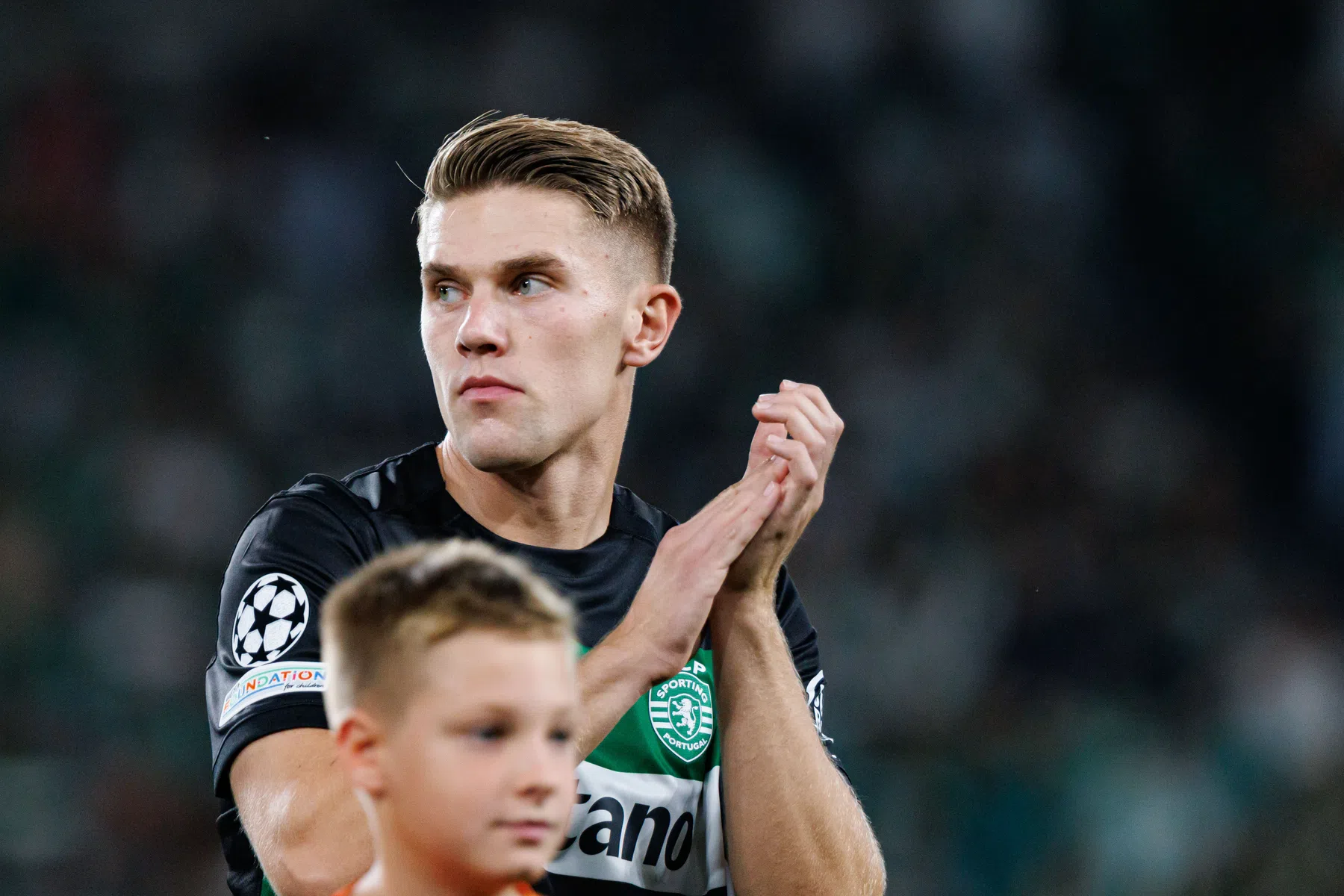 Nederland ziet Portugal ondanks punt PSV in Parijs dichterbij kruipen