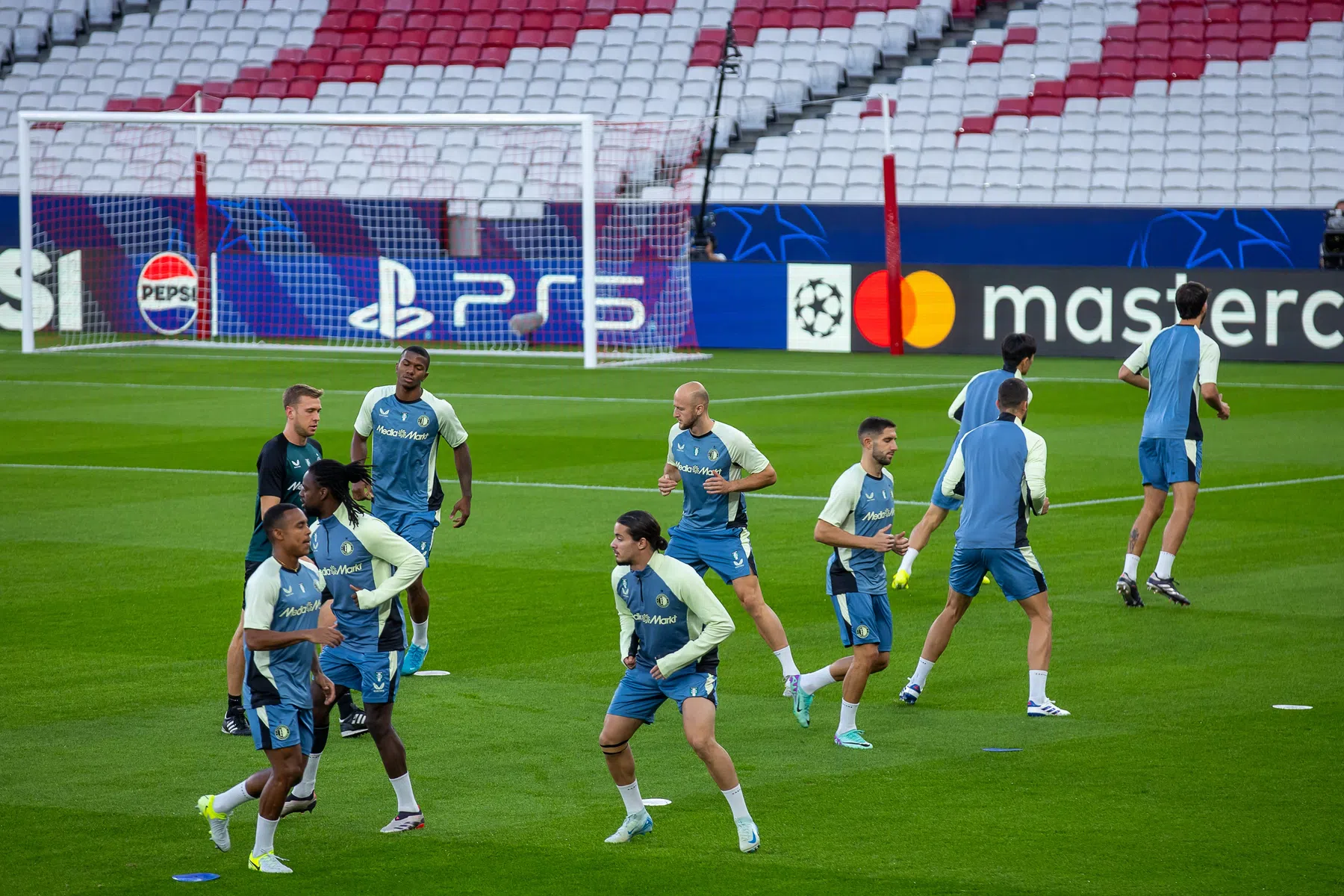 Trauner blijft staan na goed verlopen terugkeer