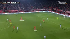 Thumbnail for article: Met deze tactiek maakten tien man van FC Twente het Lazio lastig