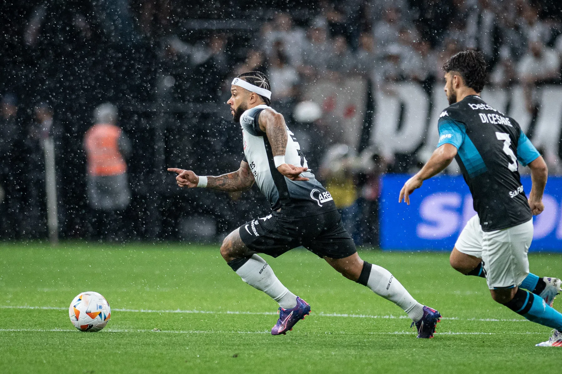 Memphis maakt indruk in Brazilië: 'Je kan zien dat hij iets extra's brengt'