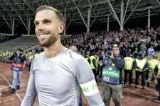 Thumbnail for article: 'Henderson heeft het voetbalgeluk teruggevonden bij Ajax'