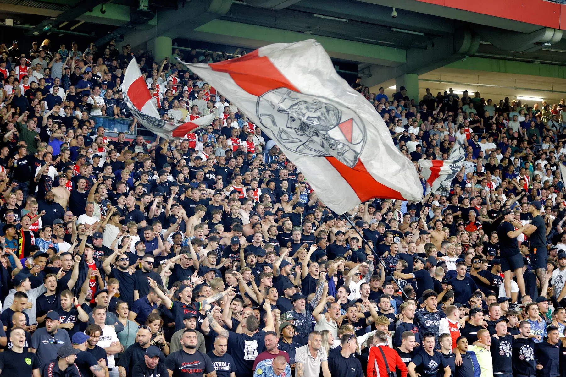 Ajax scoort in De Klassieker: 50x je inzet!