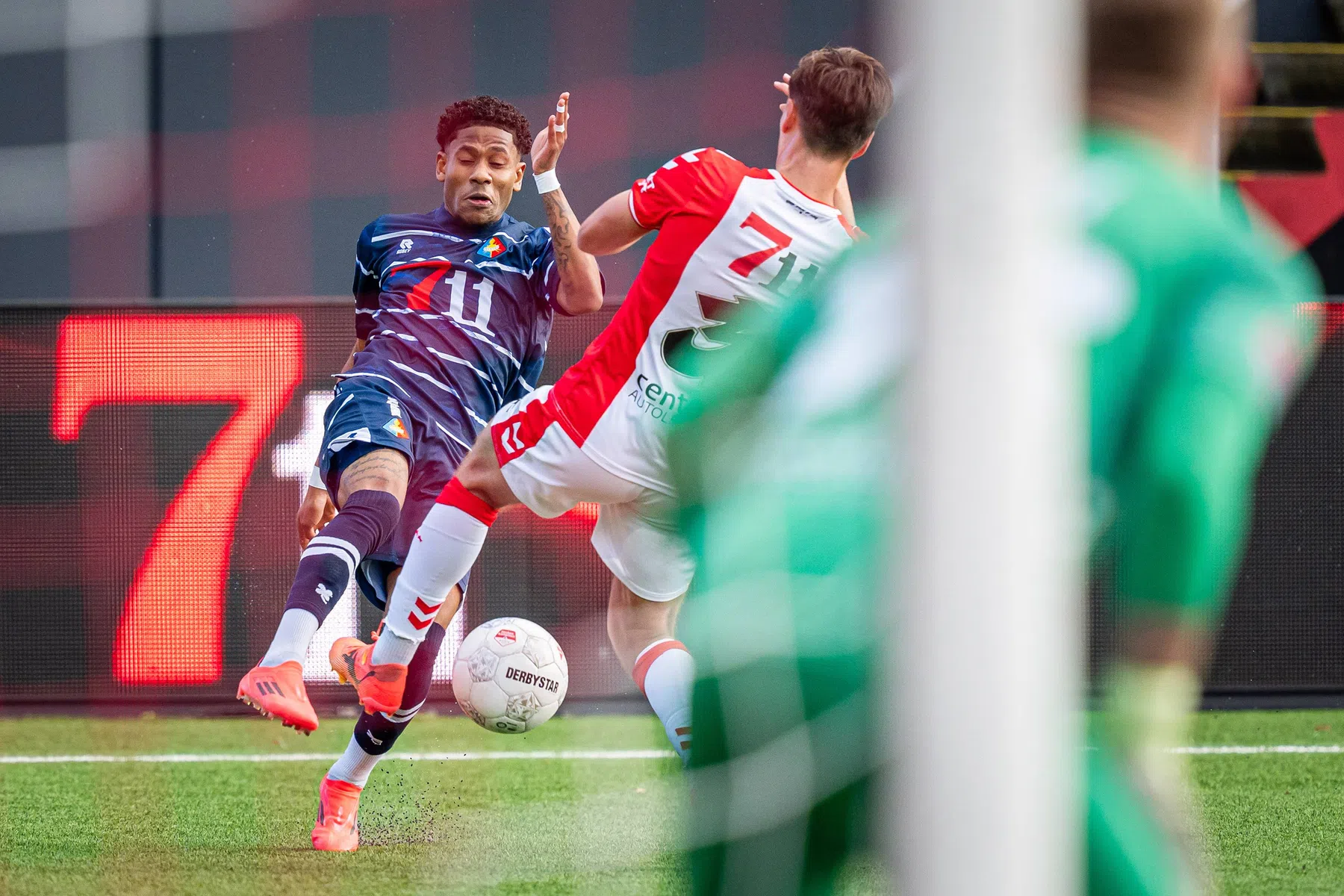 FC Emmen mist aansluiting met de top en gaat onderuit tegen Telstar