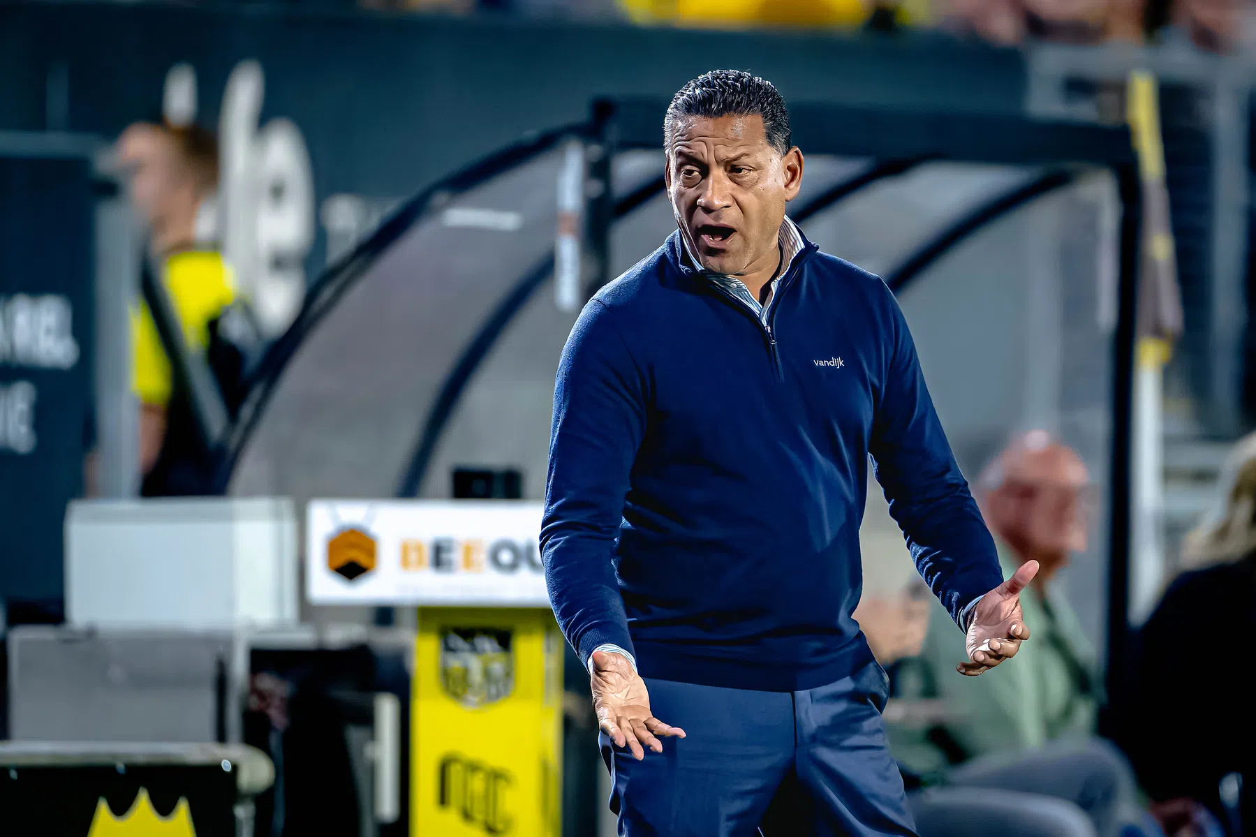 'Er waren scheidsrechters die beter het shirt van de tegenstander aan konden'