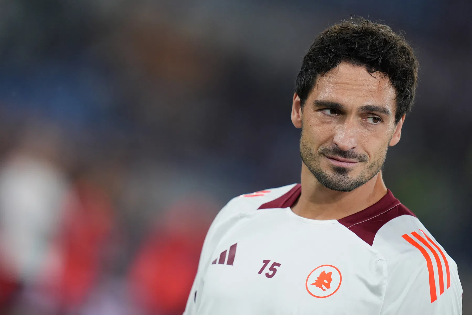Hummels maakt bij langverwacht Roma-debuut na vier minuten eigen goal