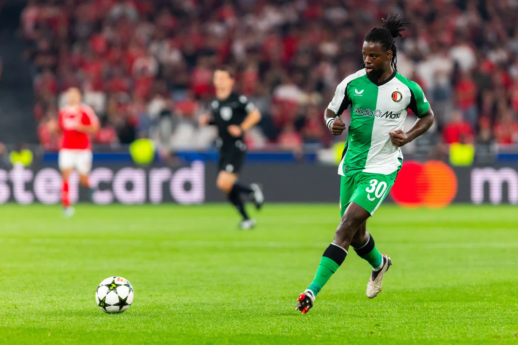 Priske gaat in op ontbreken Ueda en heeft slecht nieuws over Lotomba