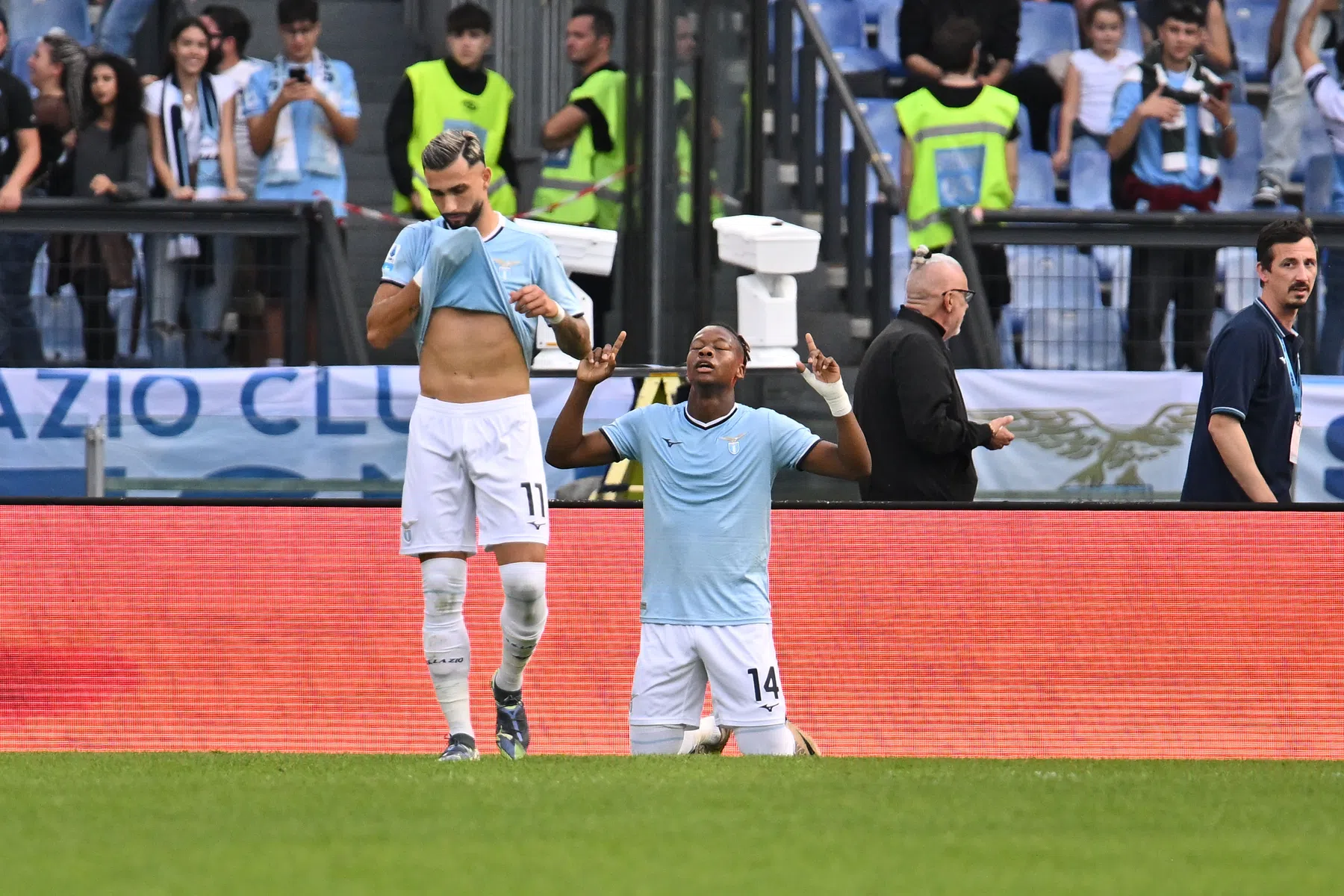 Noslin bewijst zijn klasse met heerlijke treffer voor Lazio