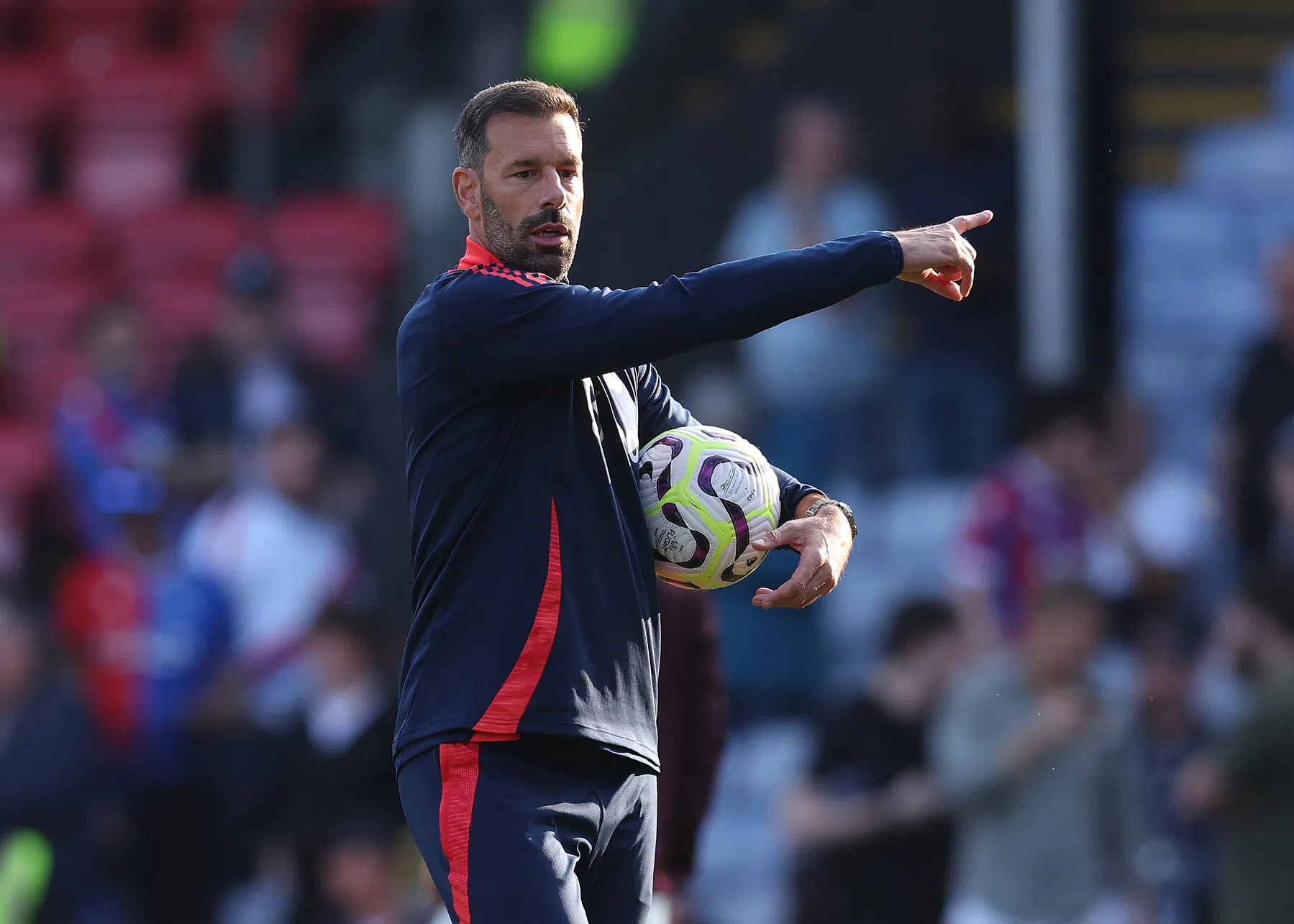 Van Nistelrooij: van assistent-bondscoach naar eindverantwoordelijk op Old Trafford