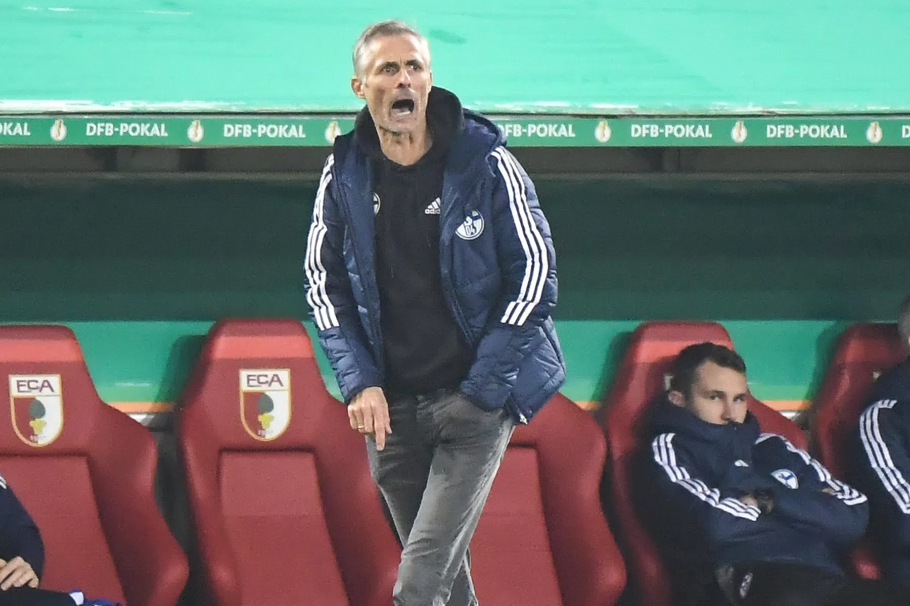 Schalke 04 staat pal achter Van Wonderen: 'Wat er ook gebeurt: hij blijft!'