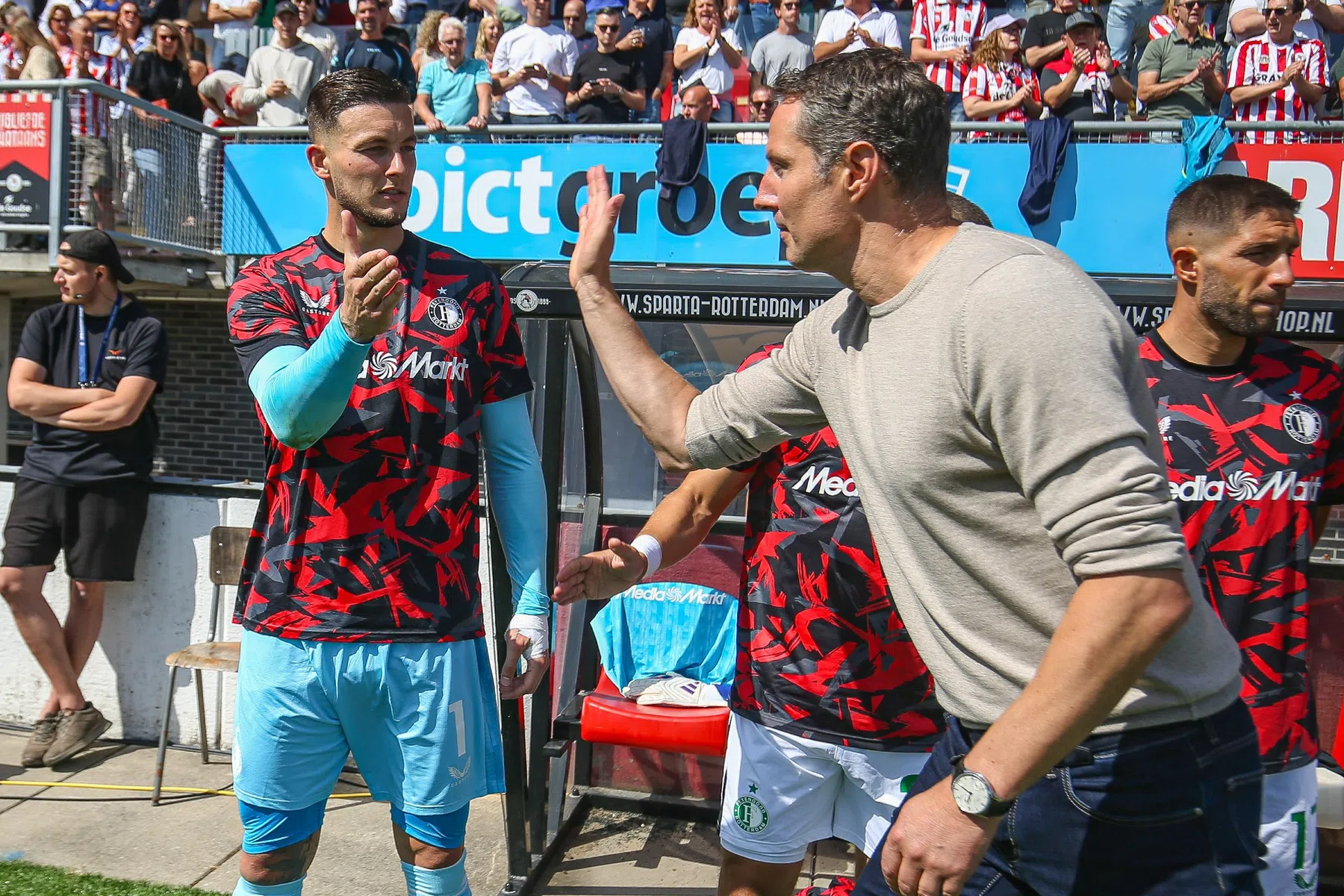 Bijlow keert terug onder de lat bij Feyenoord tegen AZ