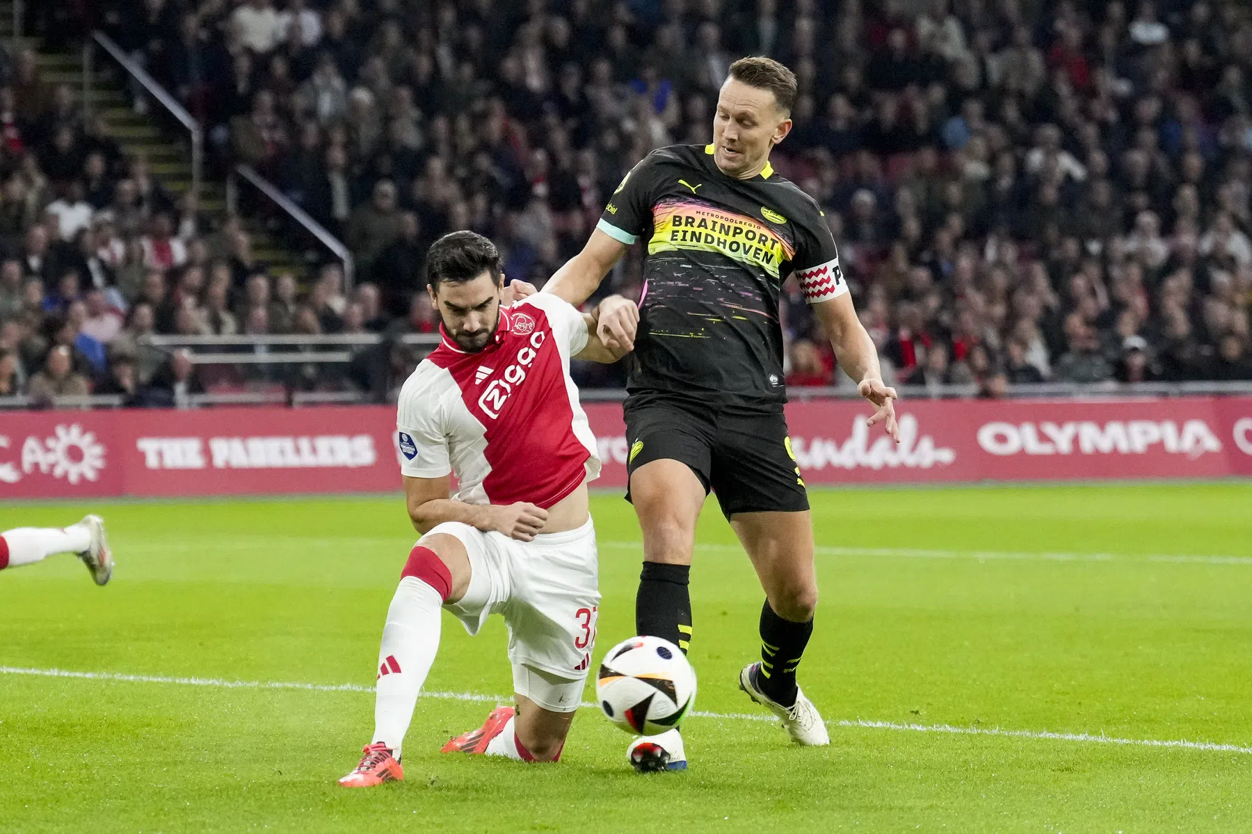 De Jong feliciteert Ajax, maar zoekt oorzaak voor verlies toch vooral bij PSV