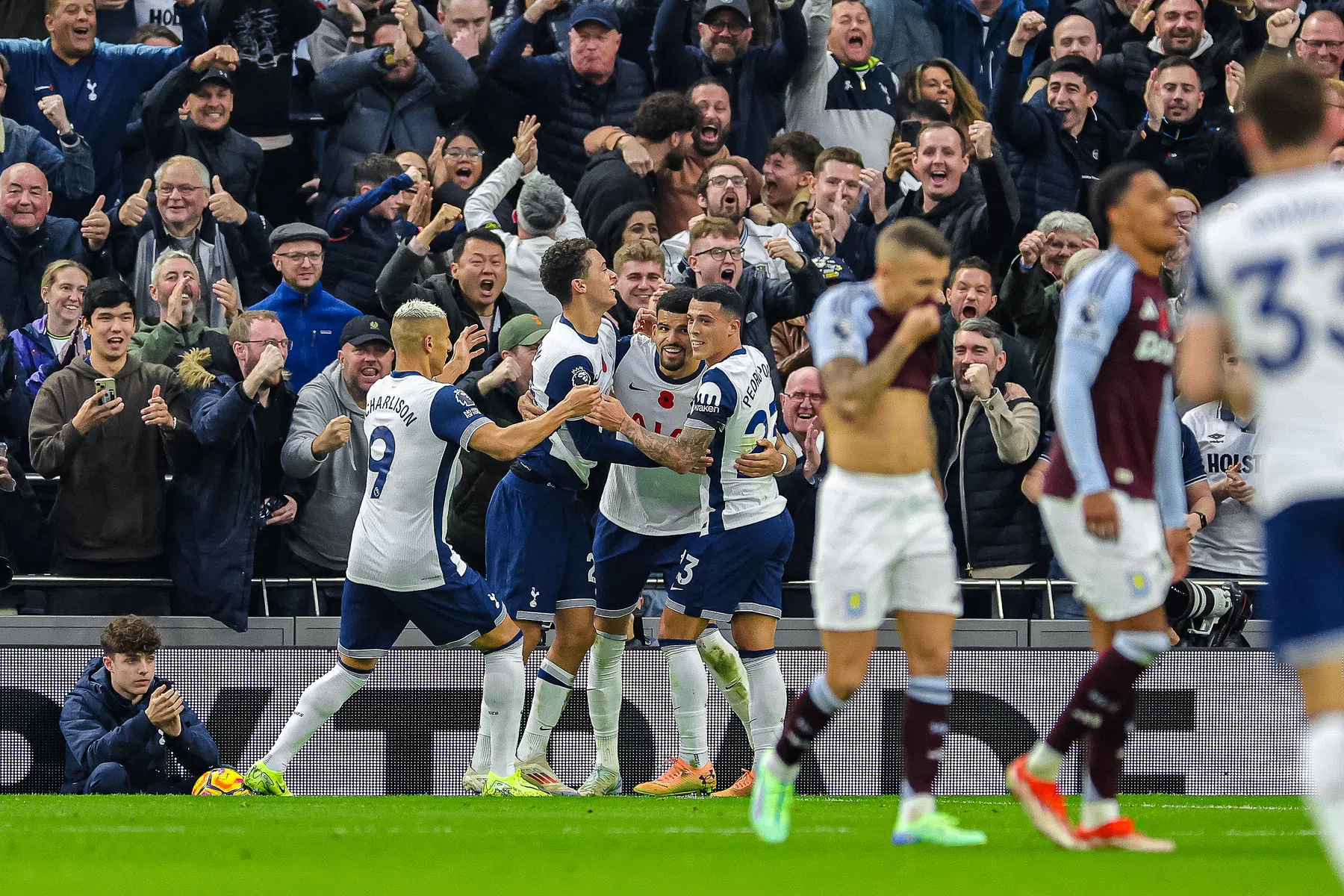 Veerkrachtig Tottenham verspert weg naar topdrie voor Aston Villa