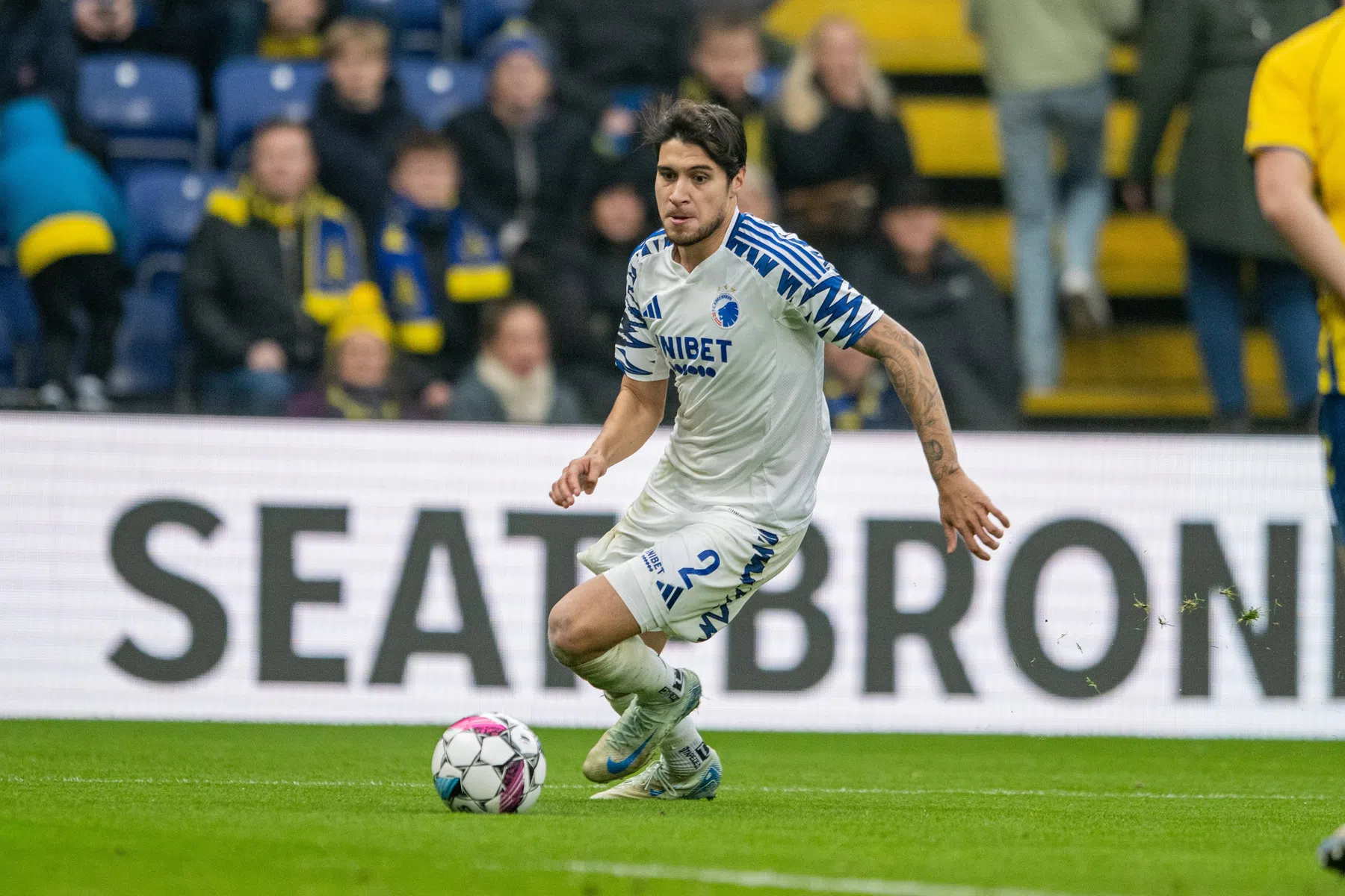 Scorende Diks ziet heldenrol in Deense titelstrijd in rook opgaan