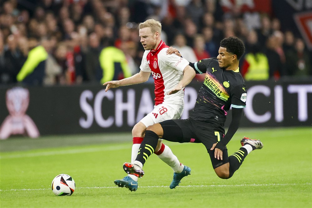 'Ik ga er niet in mee dat Tillman daar niet kan spelen bij PSV'