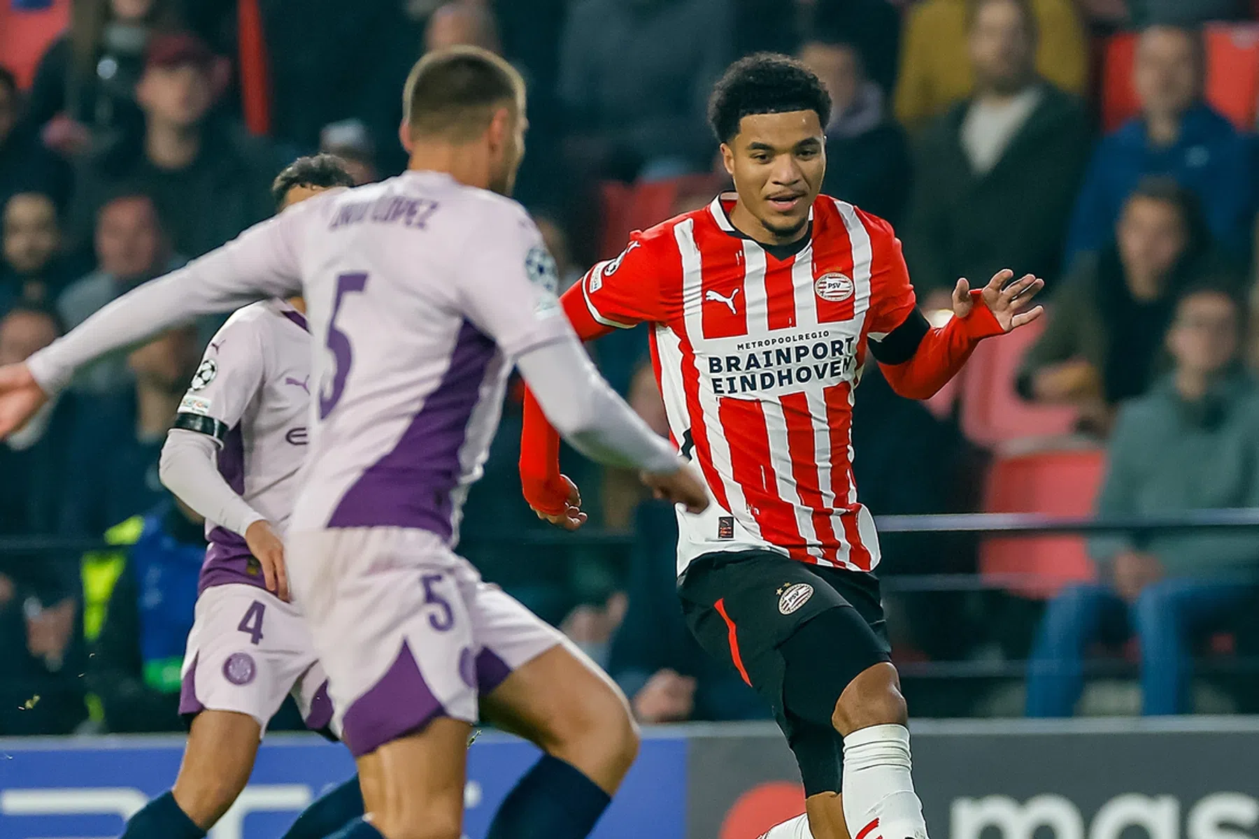 Scorende Tillman: 'Hopelijk weet de trainer nu dat ik hoger moet spelen'