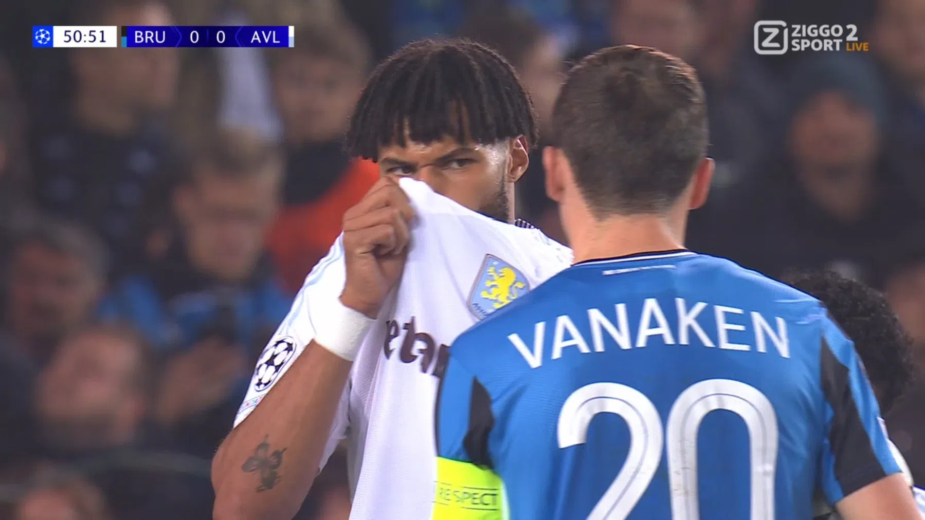 Mings en Emiliano Martínez gaan de wereld over met weggegeven strafschop