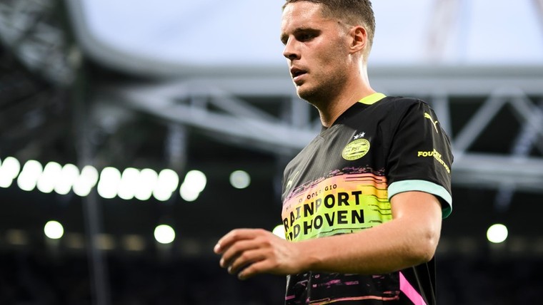 PSV houdt Veerman binnenboord: 'Dit is voor Joey een beloning'