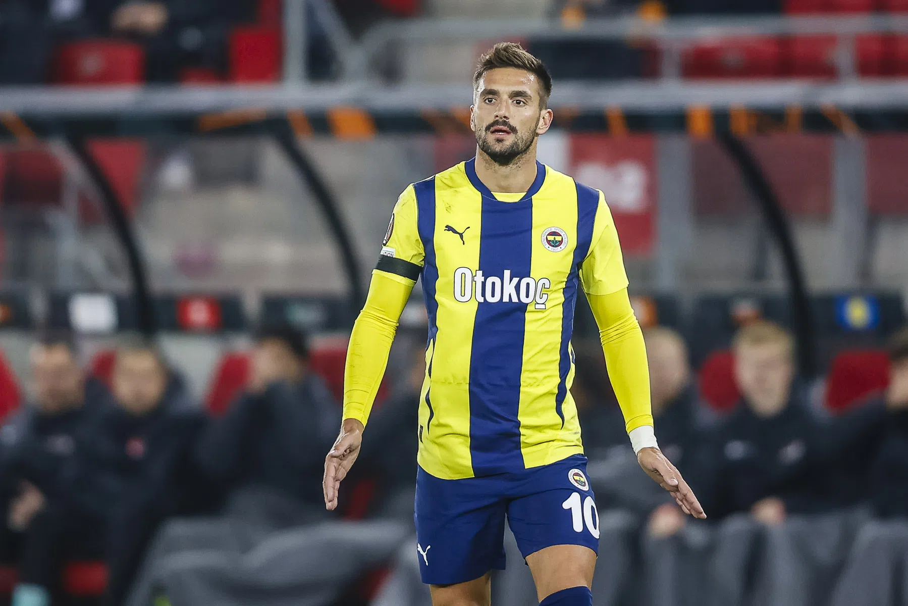 Tadic lovend over Farioli en Kroes: 'Ajax heeft het weer goed voor elkaar' 