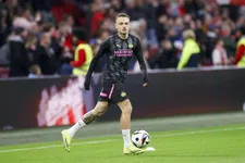 Thumbnail for article: Bosz weet nog niet of Karsdorp en Lang inzetbaar zijn op bezoek bij NAC