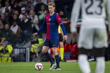 Thumbnail for article: De waarde van Frenkie de Jong: zestig extra passes