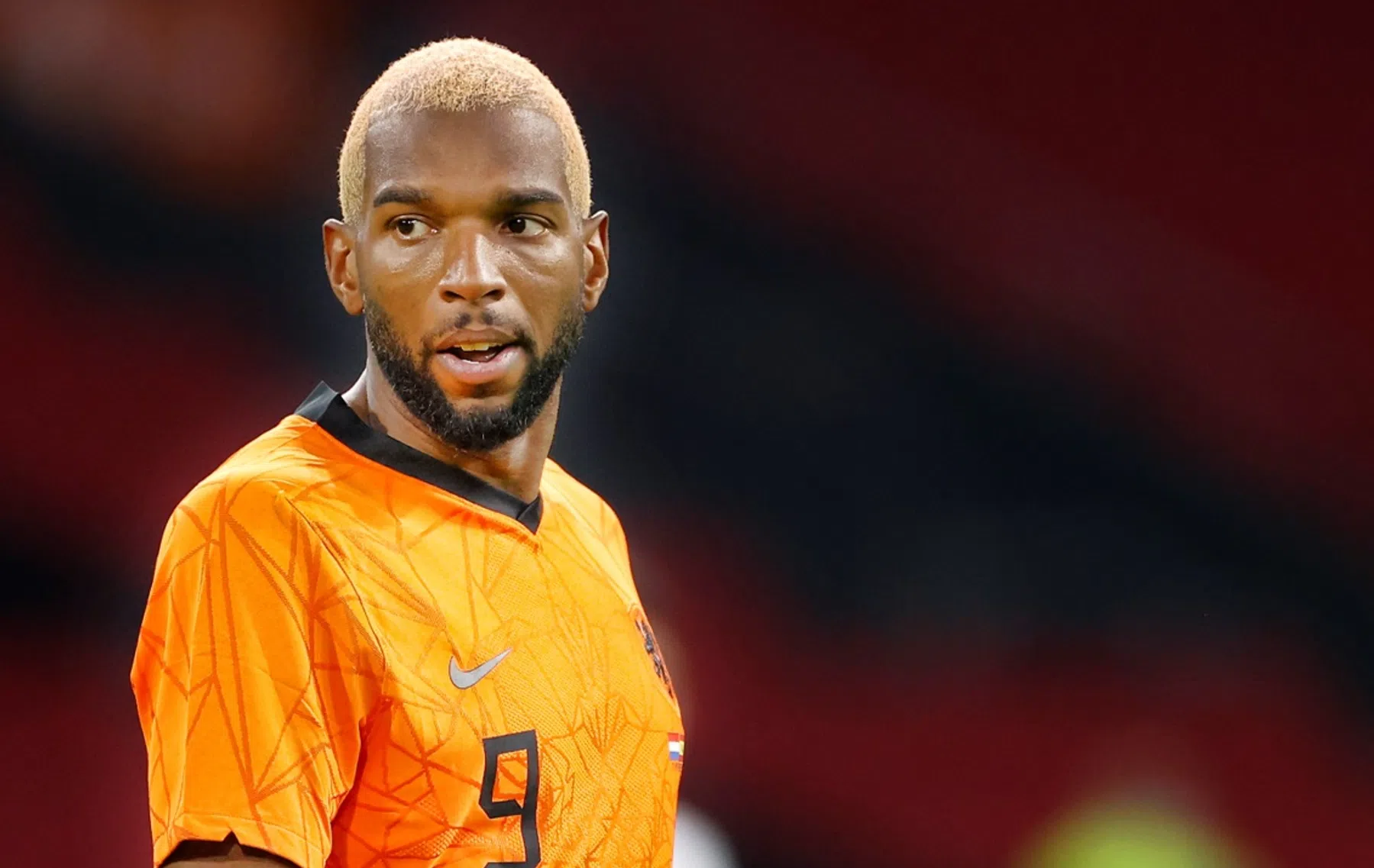 Babel (37) maakt zijn afscheid als profvoetballer bekend: 'Bedankt voetbal'