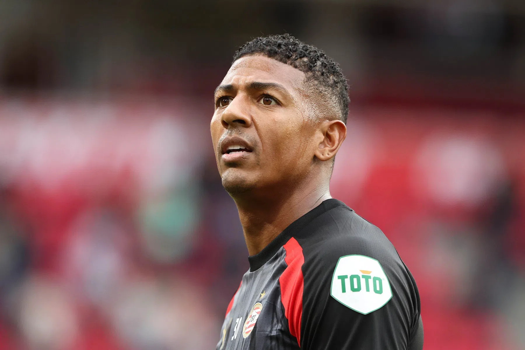 Transfervrije Van Aanholt moet worstelend Sparta van impuls voorzien