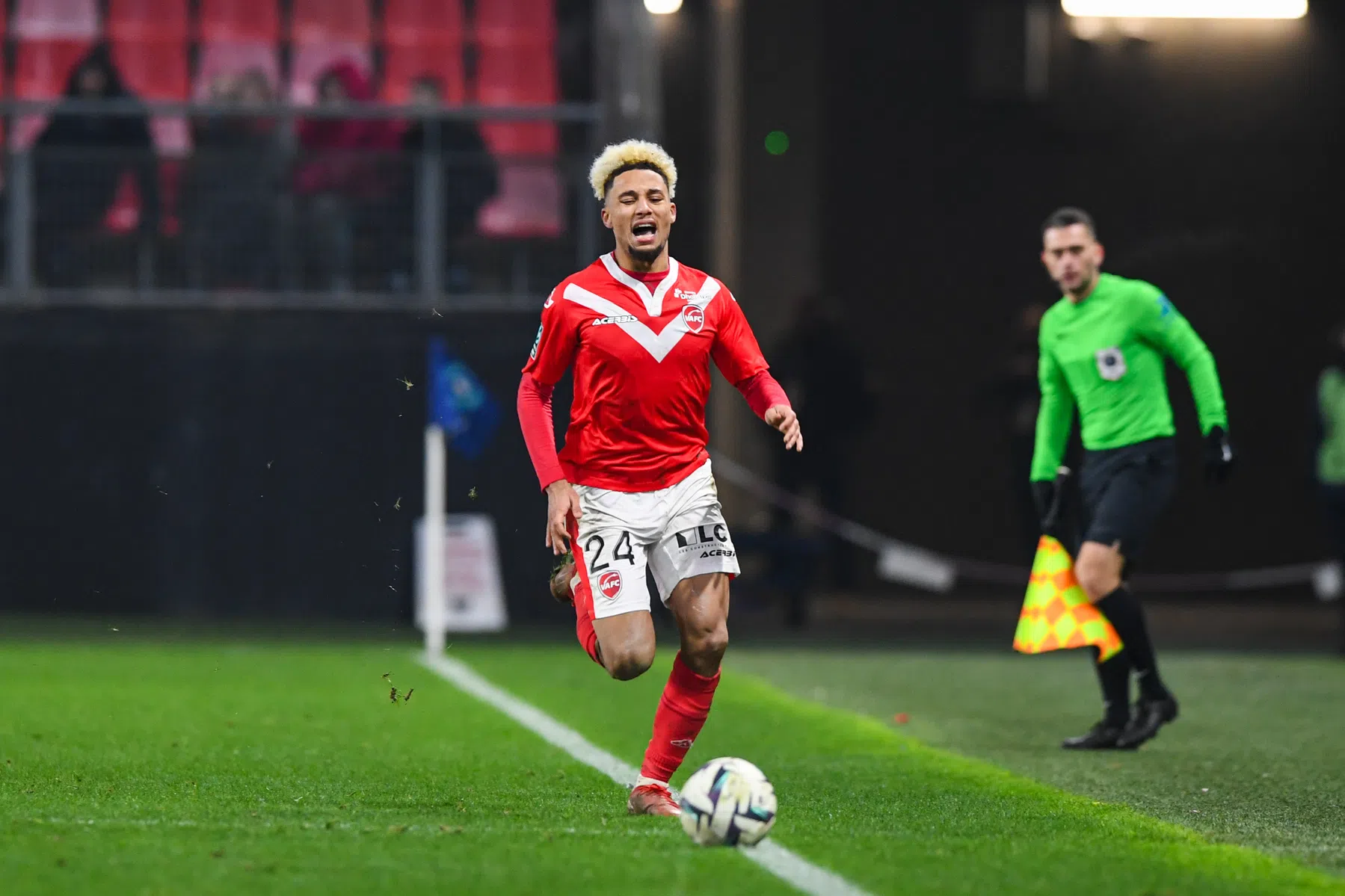 NAC belt naar Frankrijk en test vervanger Valerius