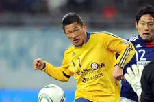 Thumbnail for article: Ontembare Miura (57) mikt op nog maar eens een jaar profvoetbal