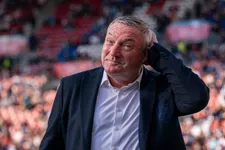 Thumbnail for article: Betere cijfers dan Erik ten Hag: waarom FC Utrecht zo blij is met aanblijvende Ron Jans