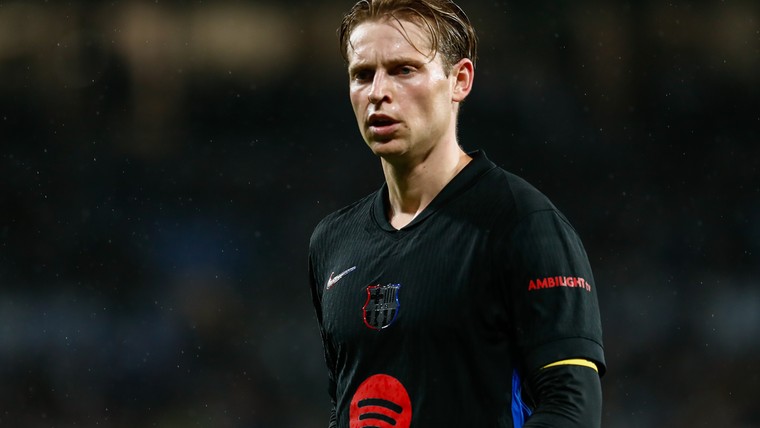 Deco geheimzinnig over contractsituatie De Jong: 'Nu niet het moment'