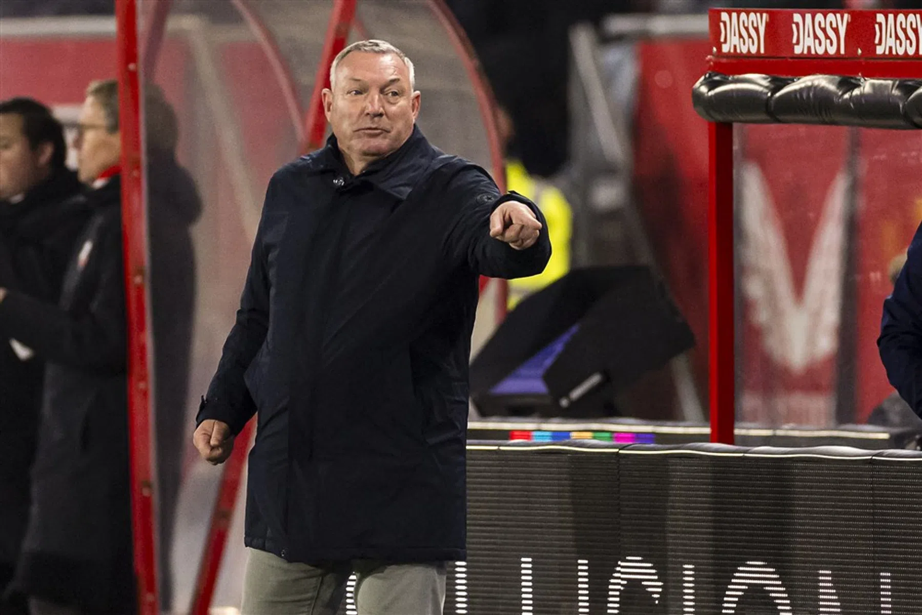 Glimlachend genieten: dit is de kracht van trainer Ron Jans