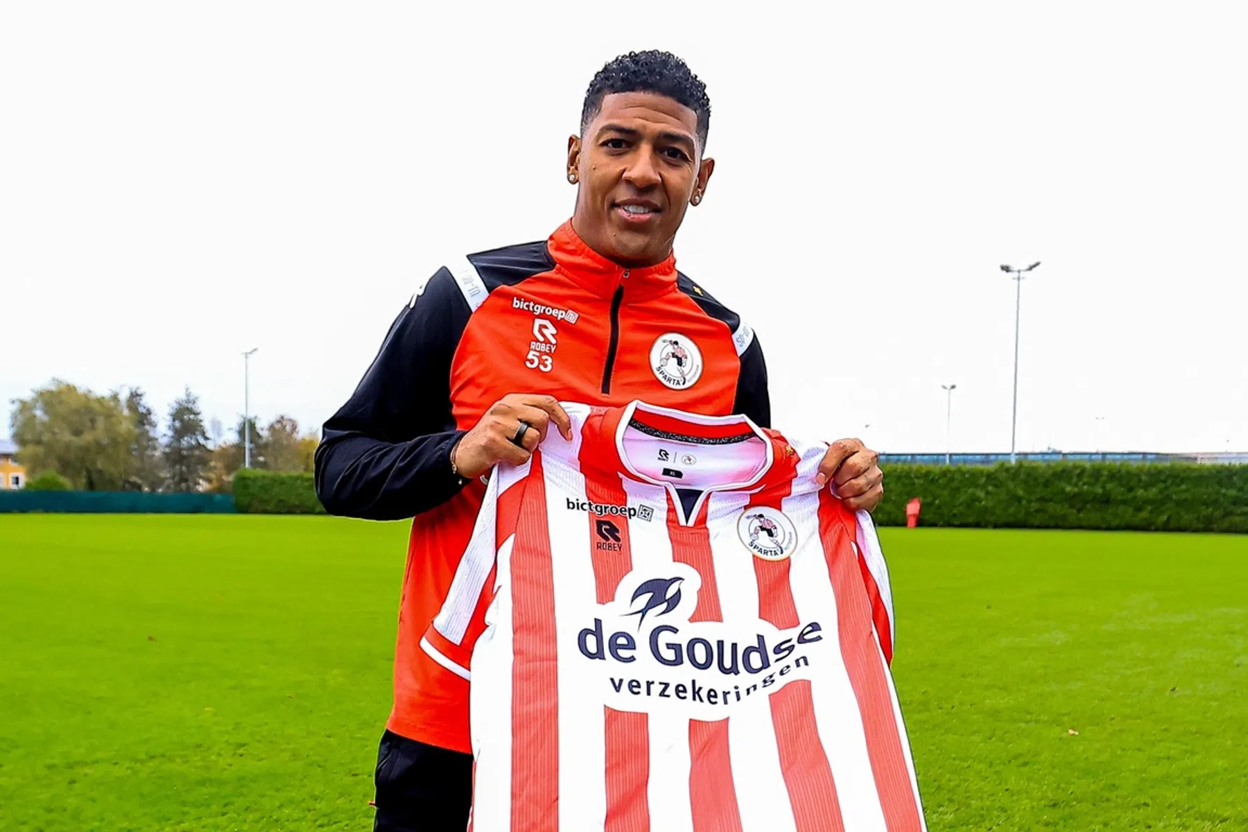 Stoppen spookte door hoofd Van Aanholt: 'Je gaat toch even twijfelen'